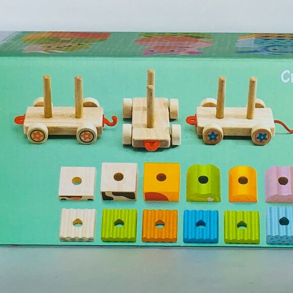 New Sealed Djeco Creaferme Wooden Train Push/Pull Along Stacking Toy - Picture 11 of 16